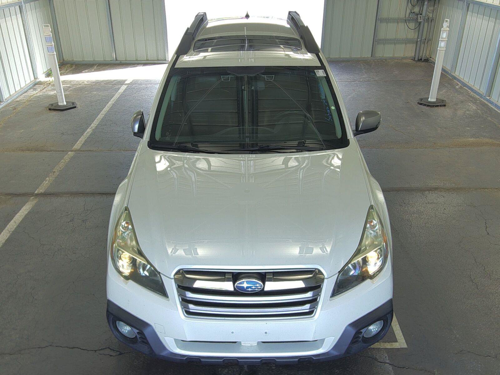 Used 2014 Subaru Outback 2.5i Limited AWD/4WD image 2