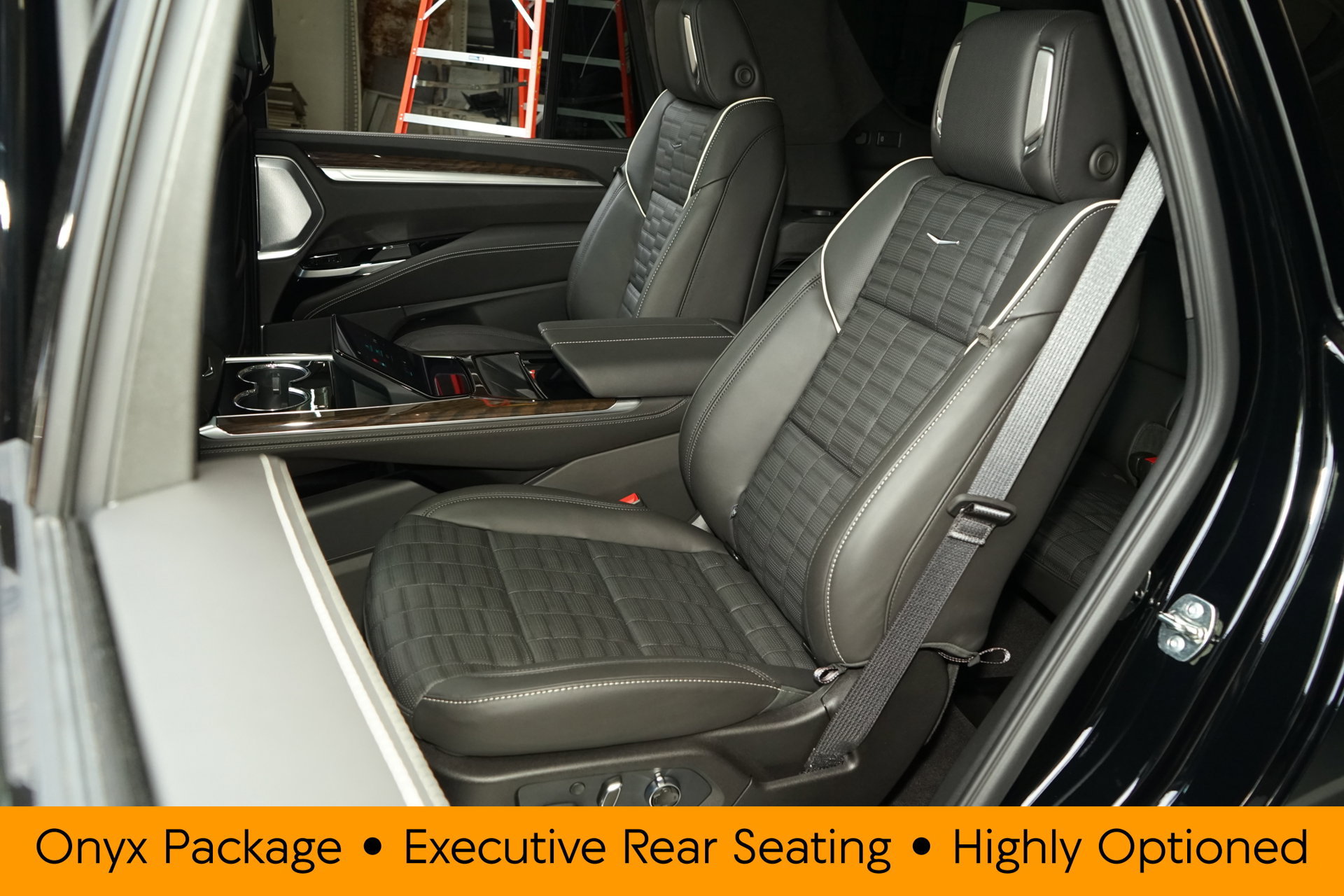 Used 2026 Cadillac Escalade Platinum Sport AWD/4WD image 25