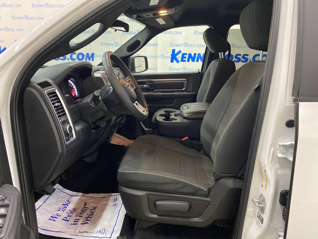 Used 2022 RAM 1500 Warlock AWD/4WD image 9