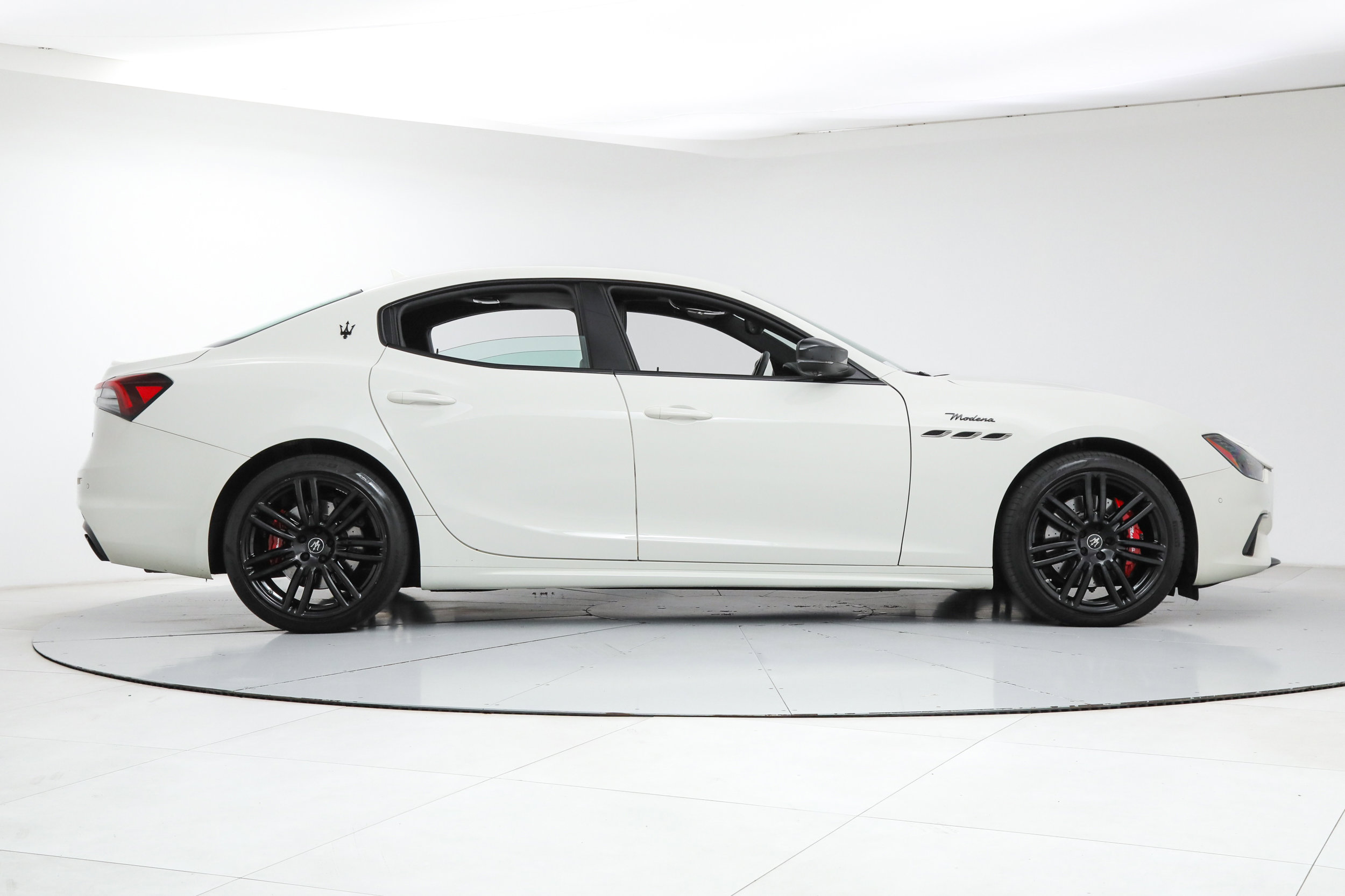 Certified 2023 Maserati Ghibli Modena image 6