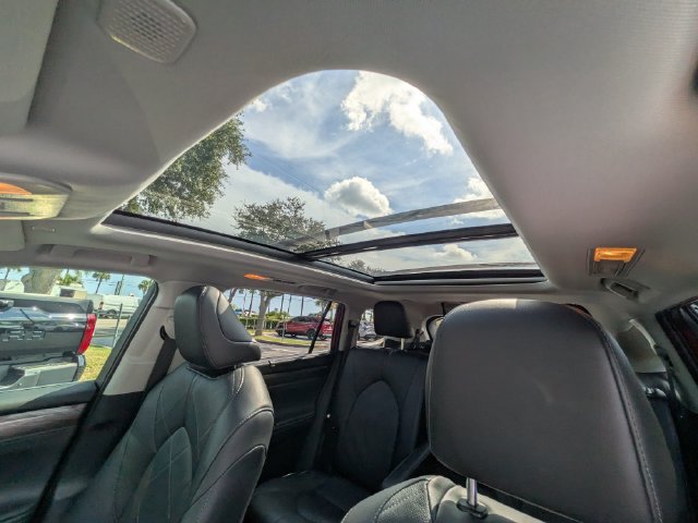 Used 2026 Toyota Highlander Platinum AWD/4WD image 22