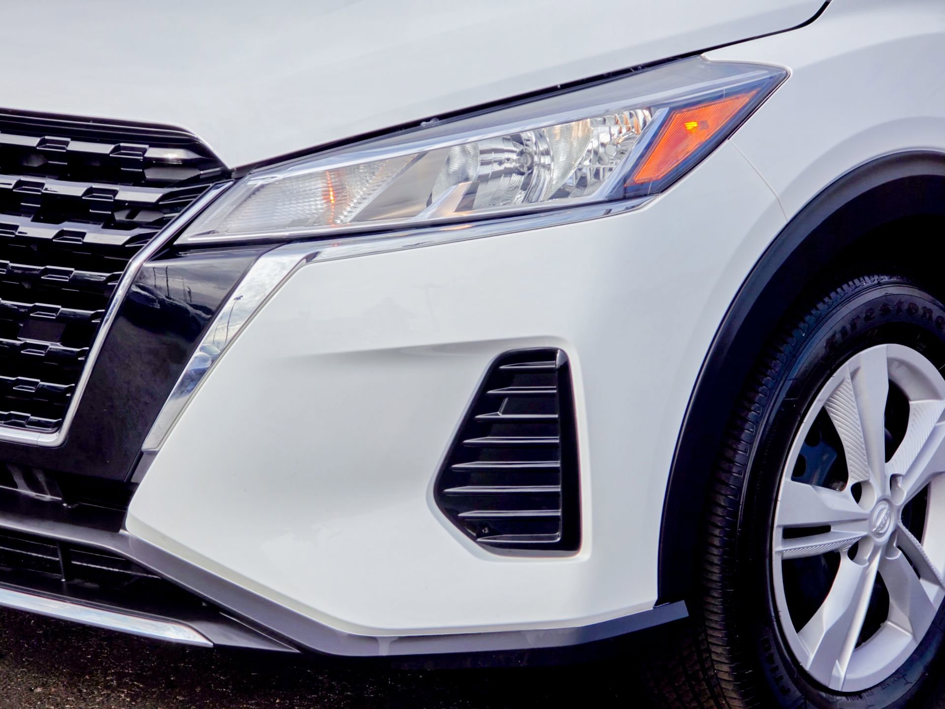 Used 2024 Nissan Kicks S image 5