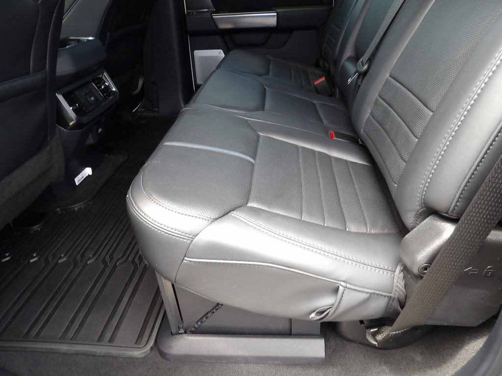 Used 2026 Ford F450 Platinum AWD/4WD image 37