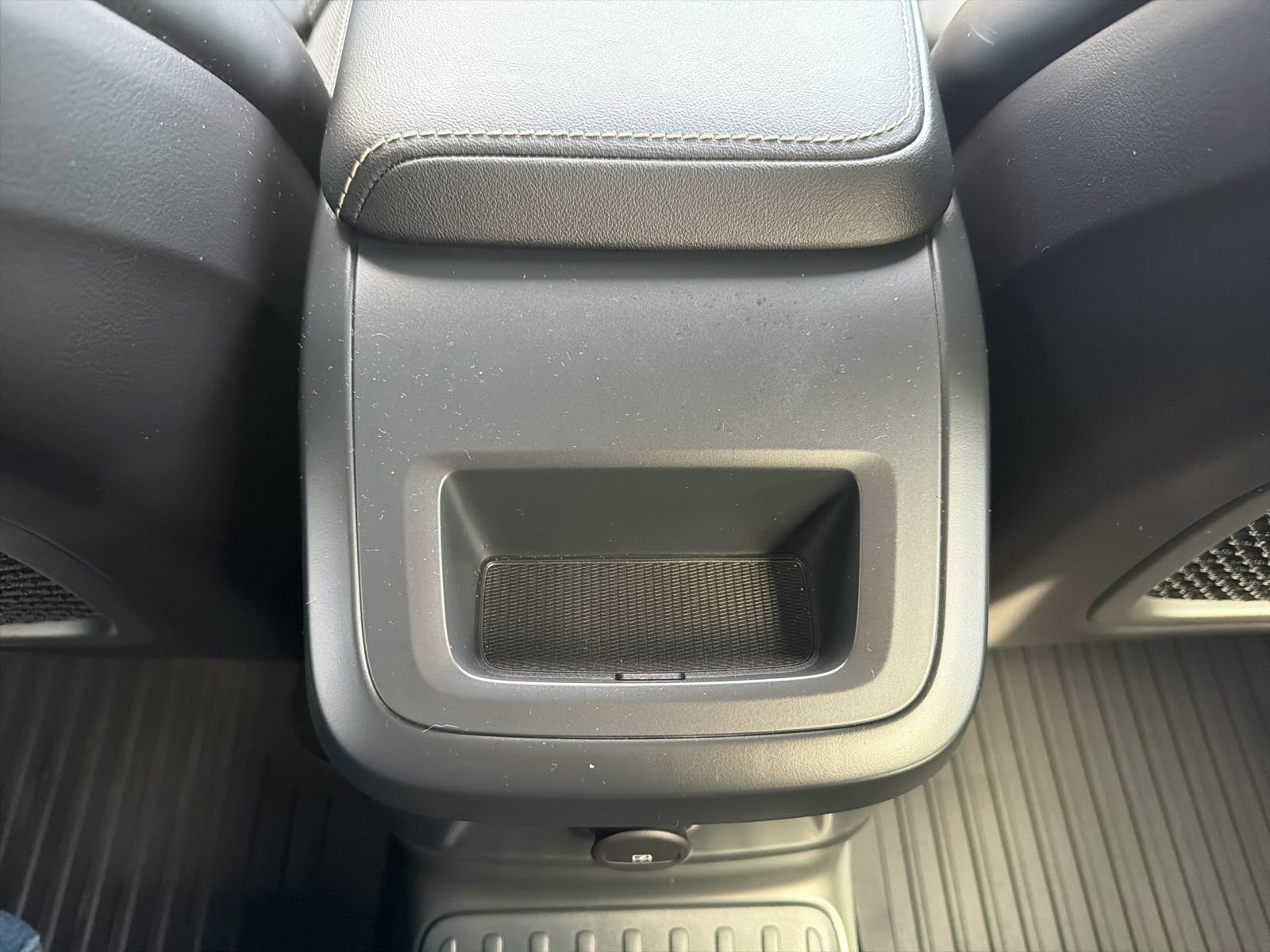 Used 2024 Volvo XC60 T8 Polestar w/ Protection Package Premier image 78