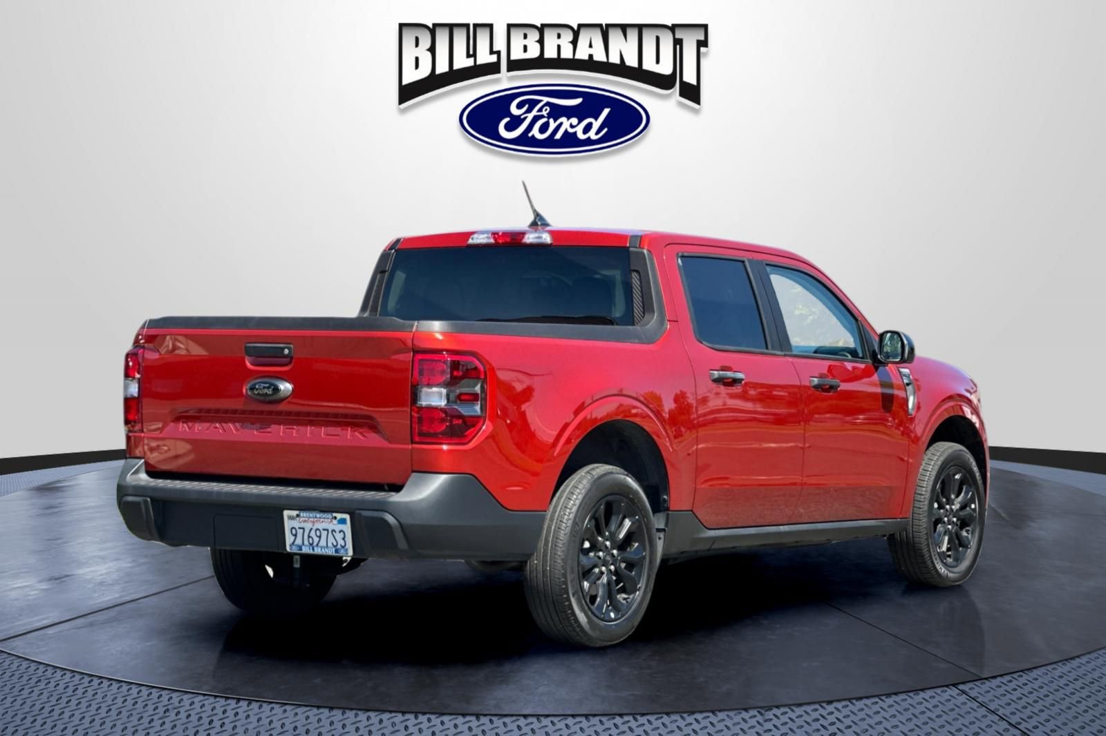 Used 2023 Ford Maverick XLT w/ Black Appearance Package FWD image 3