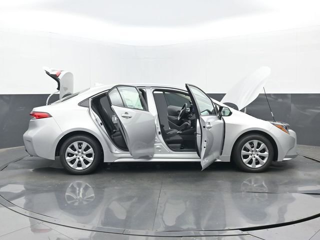 New 2026 Toyota Corolla LE FWD image 30