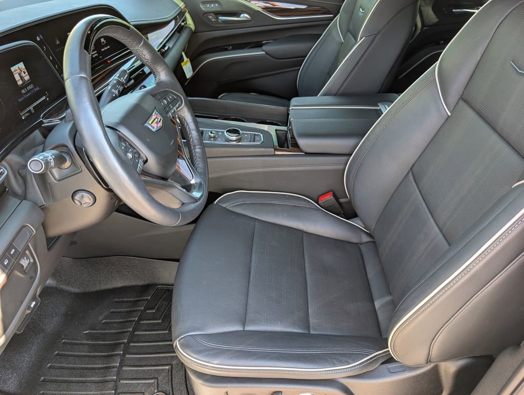 Used 2023 Cadillac Escalade ESV Premium Luxury w/ LPO, Floor Liner Package AWD/4WD image 12