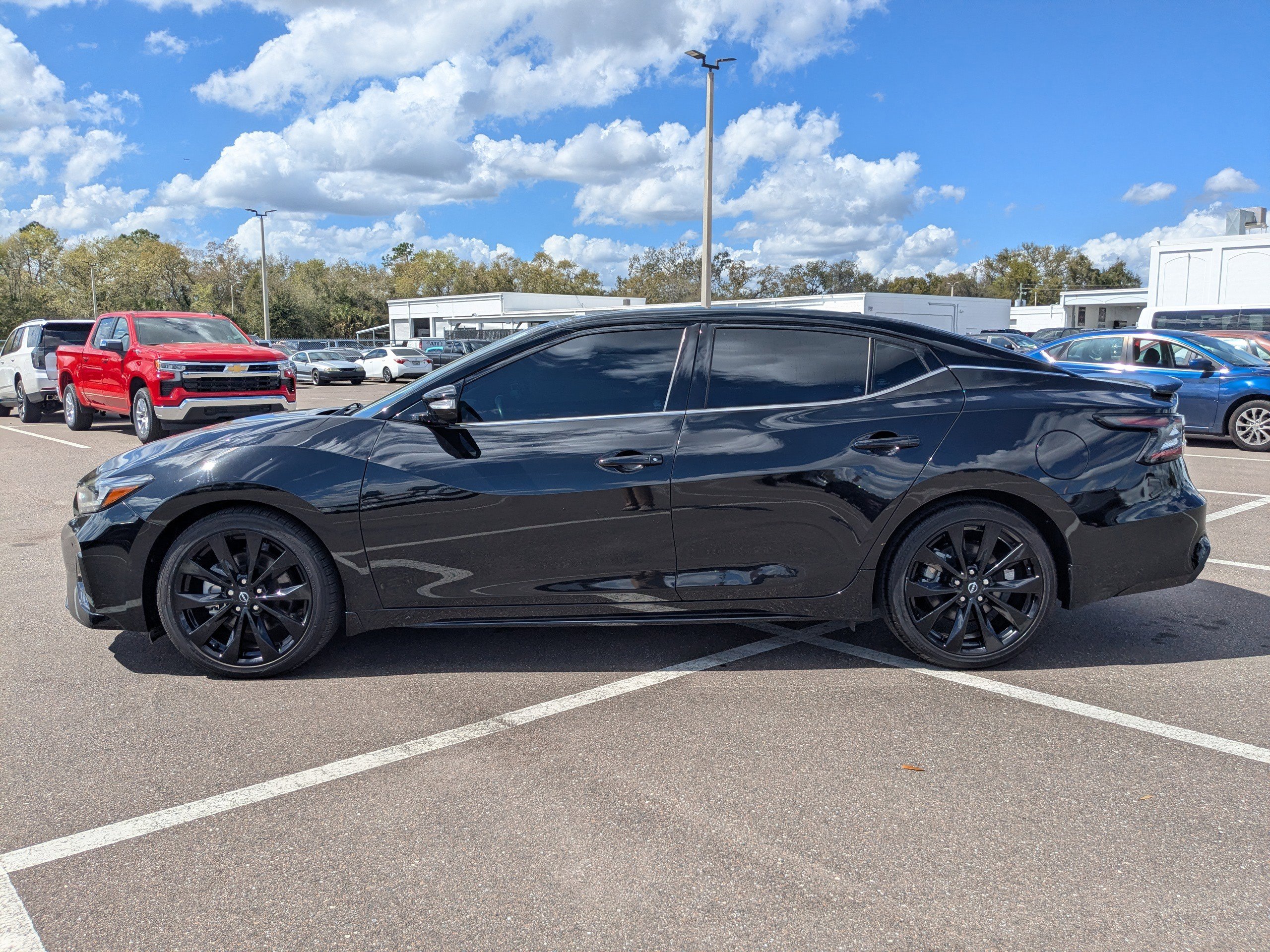 Used 2023 Nissan Maxima SR w/ Sport Mat Group image 7