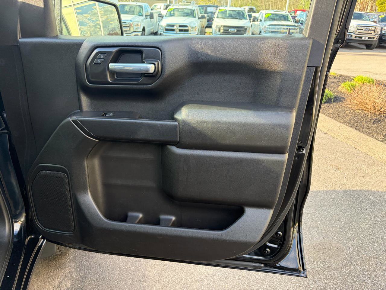 Used 2021 Chevrolet Silverado 1500 Custom Trail Boss AWD/4WD image 47