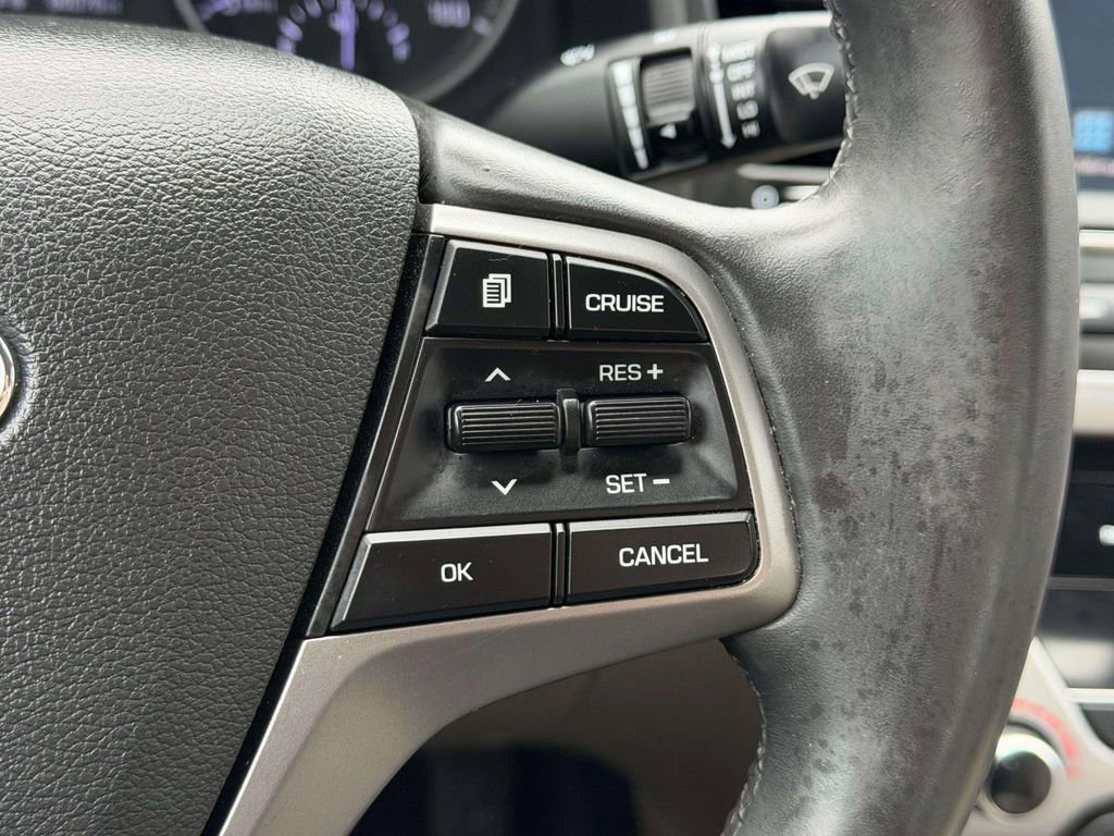 Used 2017 Hyundai Elantra Limited FWD image 20