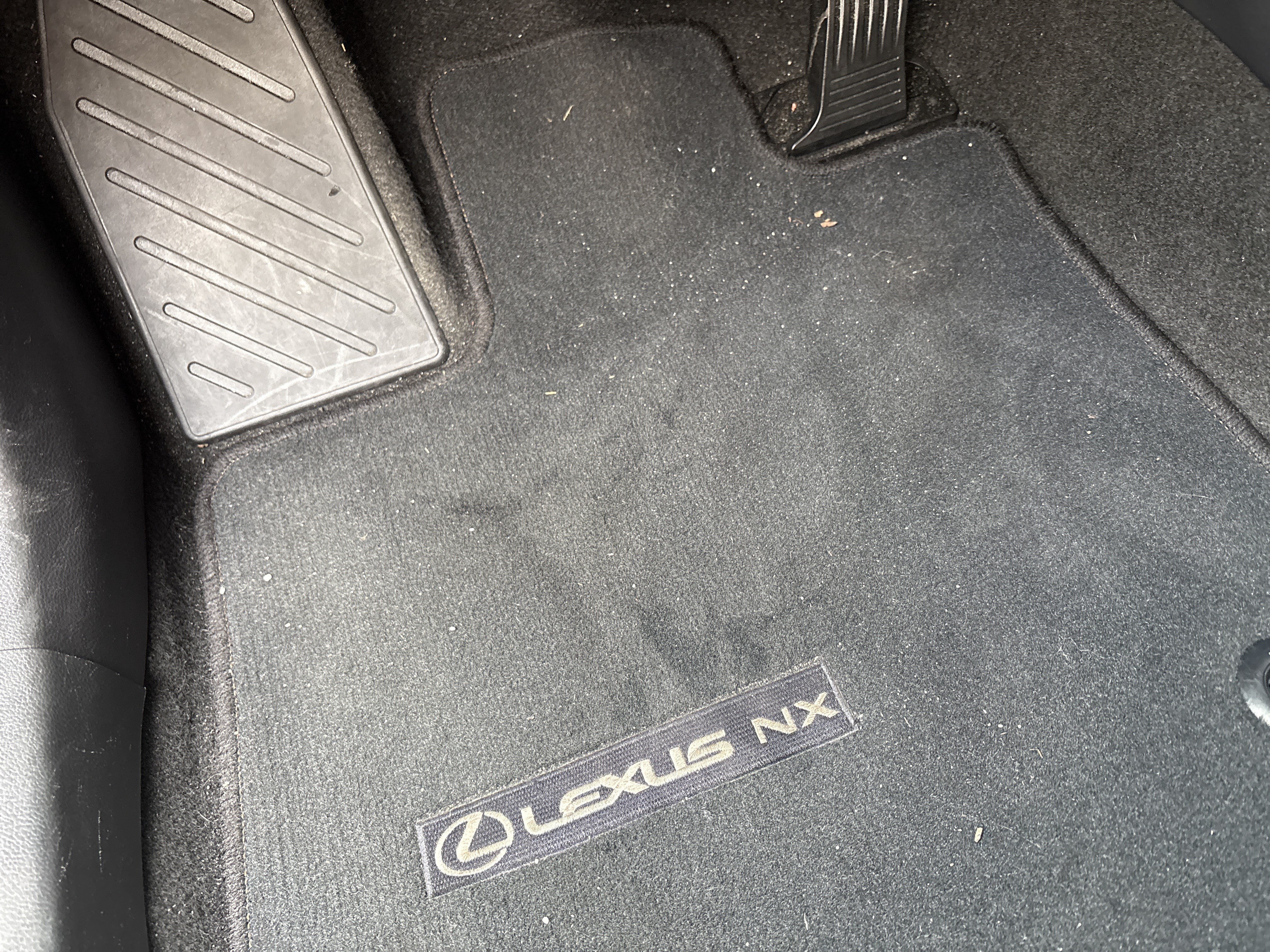 Used 2024 Lexus NX 250 FWD image 17