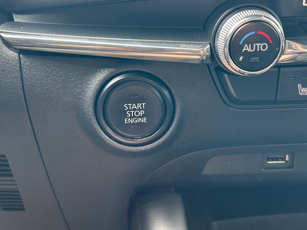 Used 2019 MAZDA MAZDA3 Sedan w/ Preferred Package FWD image 27