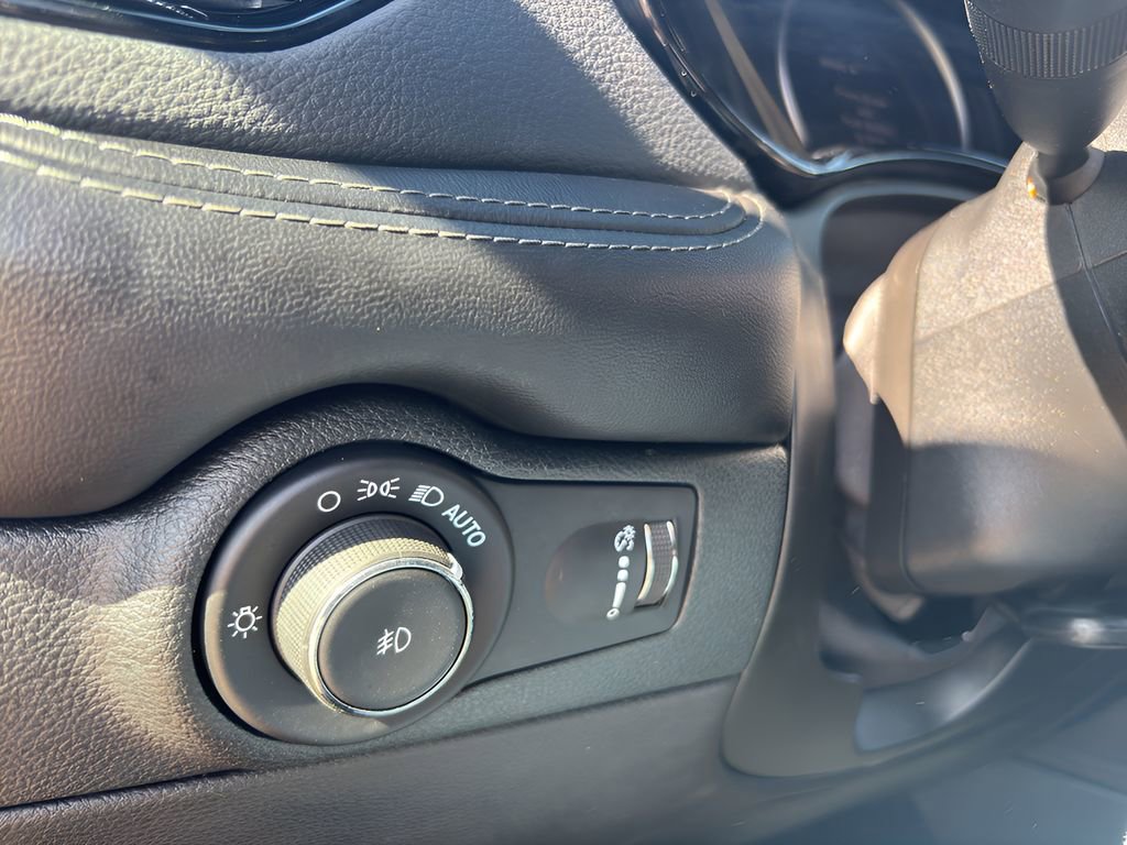 Used 2021 Dodge Durango GT image 13