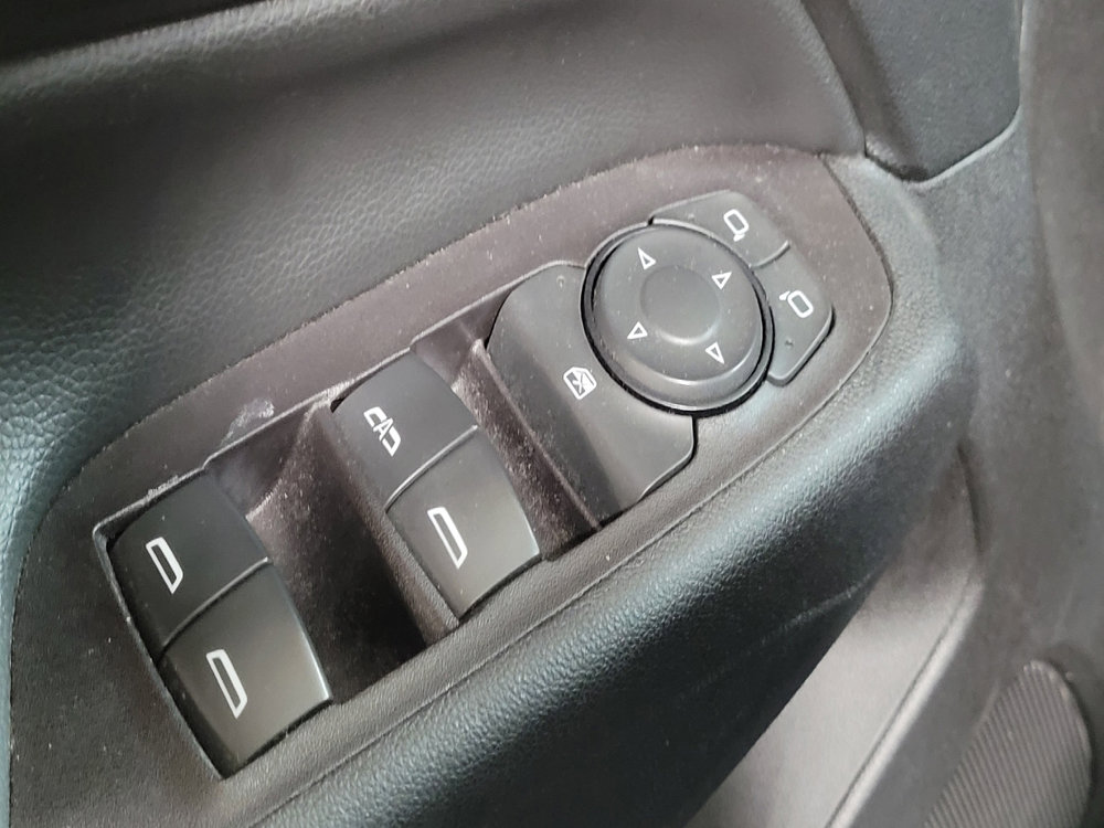 Used 2020 Chevrolet Equinox LT image 27