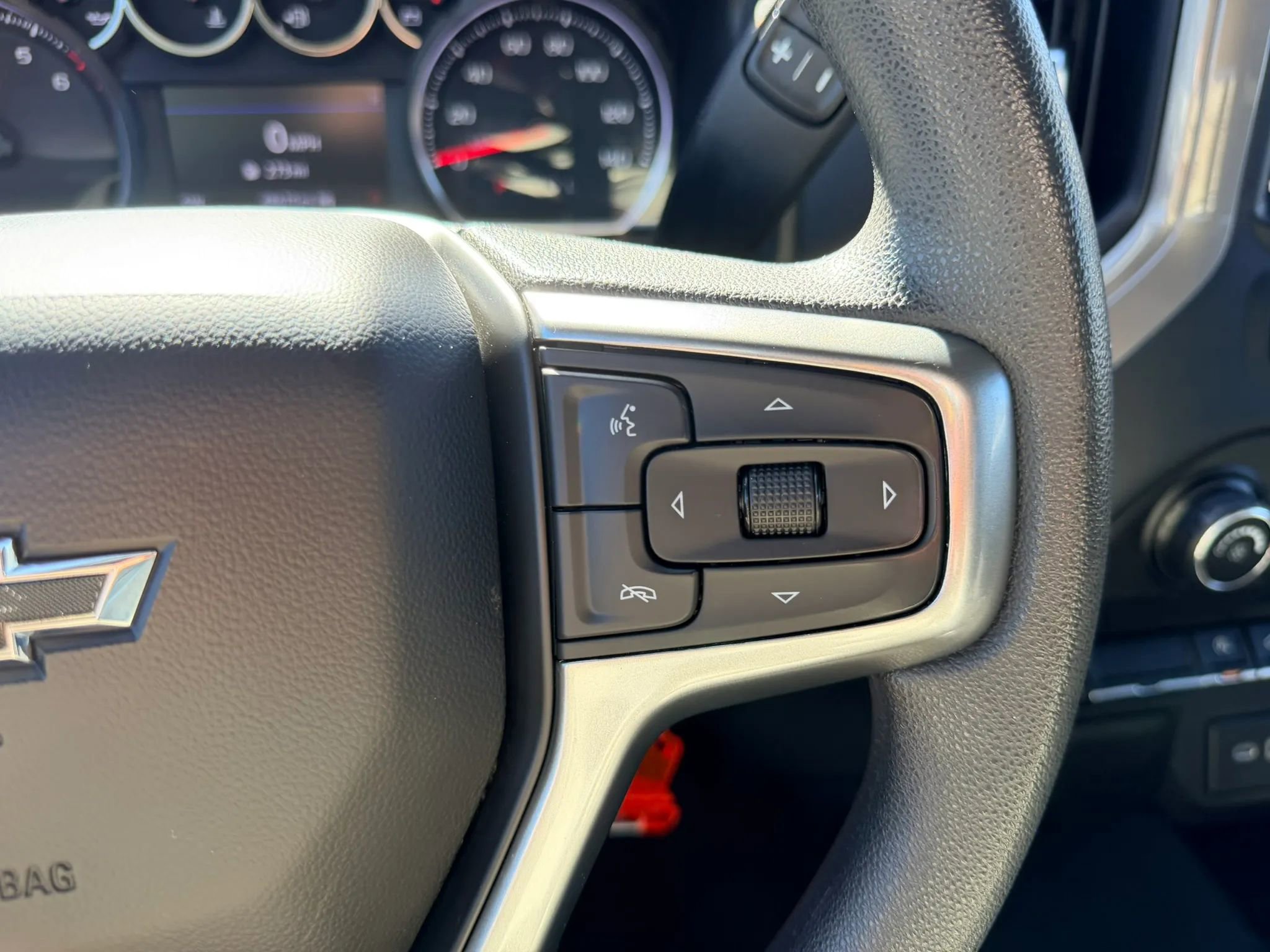 Used 2021 Chevrolet Silverado 1500 Custom Trail Boss w/ Safety Confidence Package AWD/4WD image 16