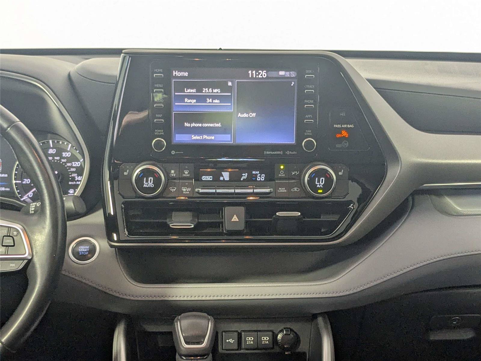 Certified 2020 Toyota Highlander XLE FWD image 43