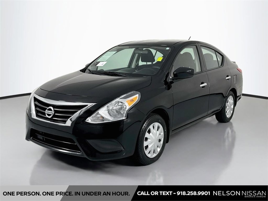 Used 2016 Nissan Versa SV