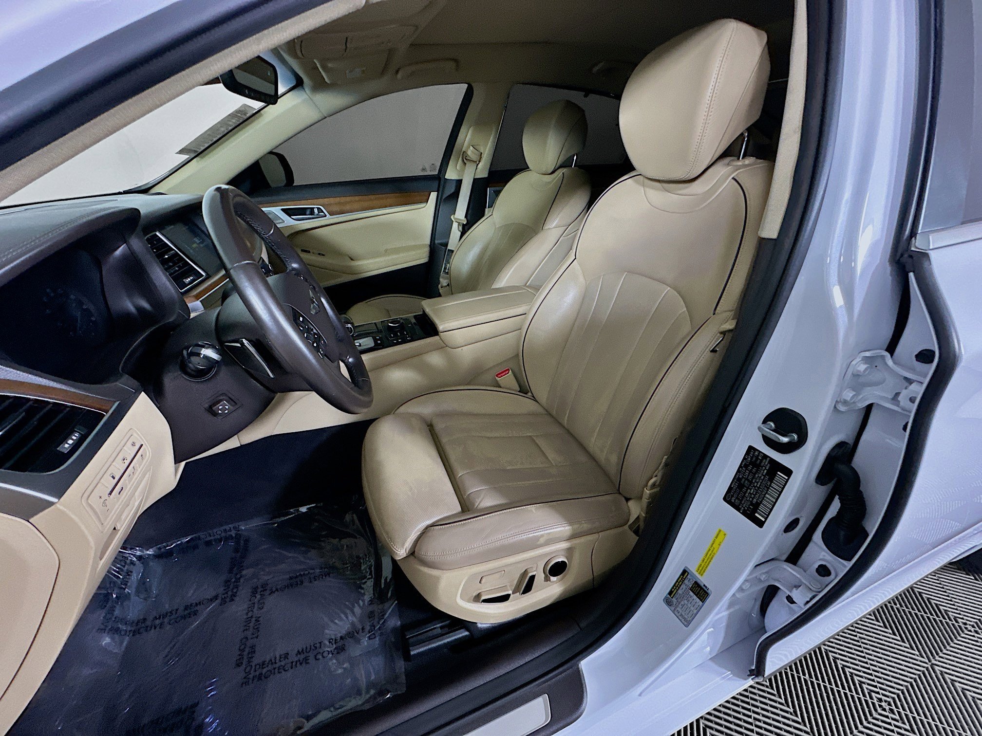 Used 2018 Genesis G80 3.8 w/ Option Group 03 RWD image 12