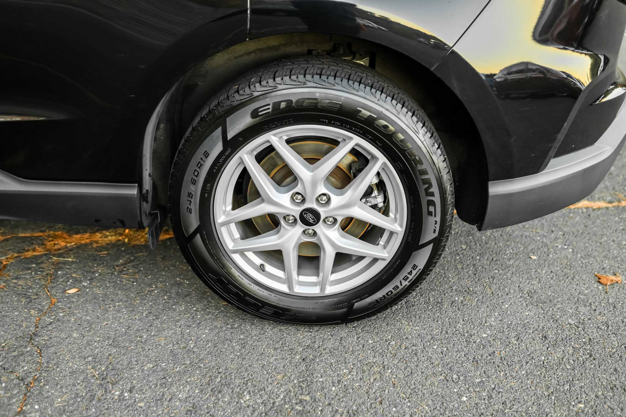 Used 2023 Ford Edge SEL image 13