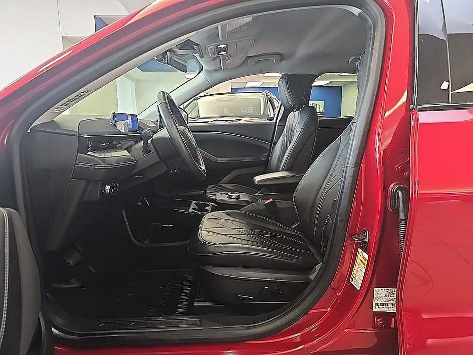 Used 2021 Ford Mustang Mach-E Select w/ Comfort/Appearance Package image 12