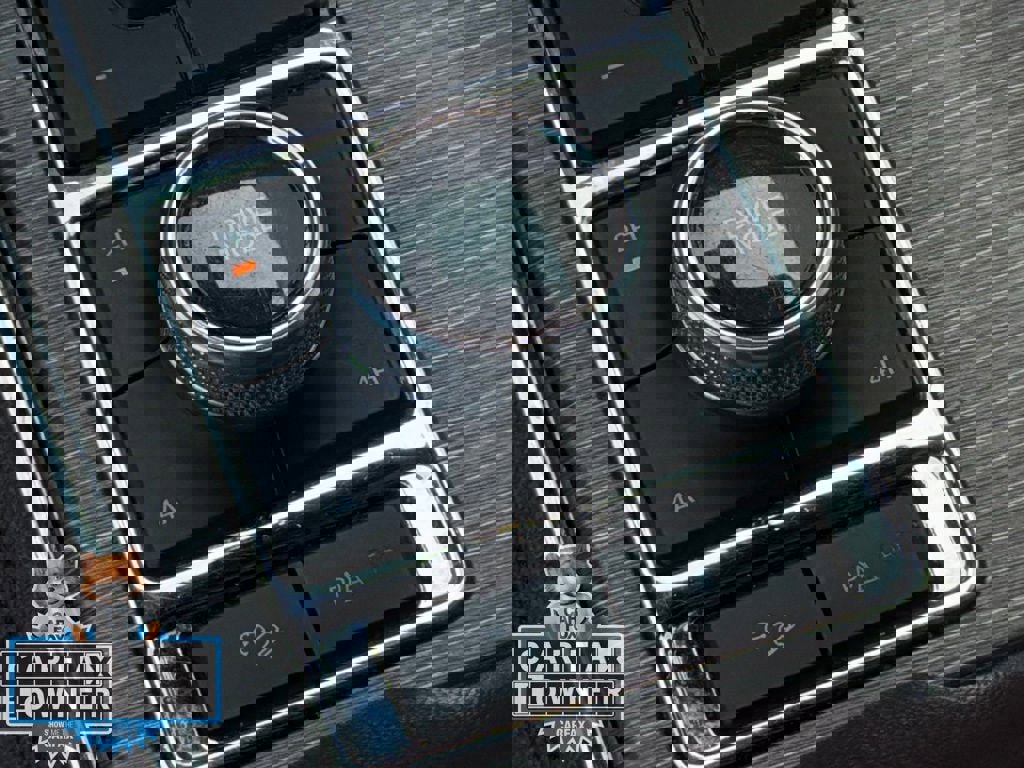 Used 2024 Ford Expedition Limited image 19