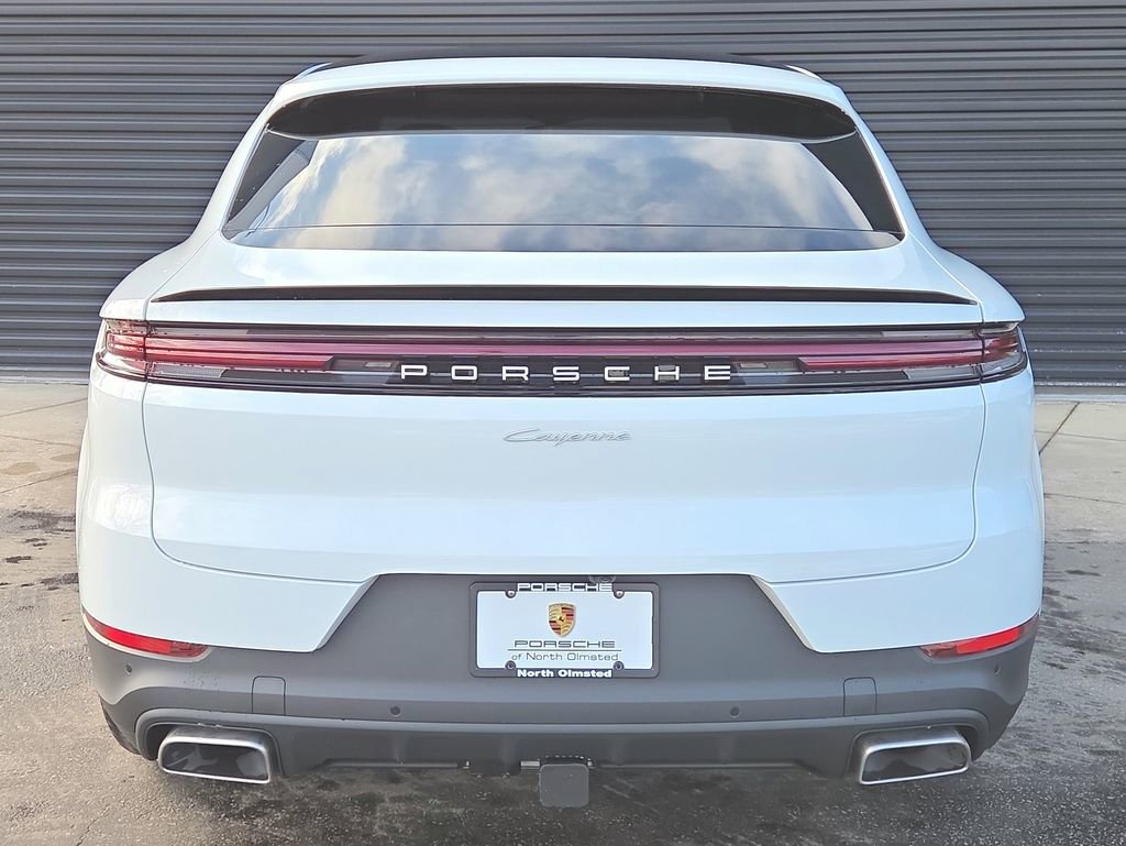 Certified 2026 Porsche Cayenne Coupe image 23