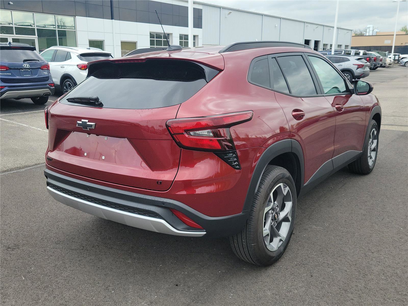 Used 2024 Chevrolet Trax LT w/ Driver Confidence Package image 4