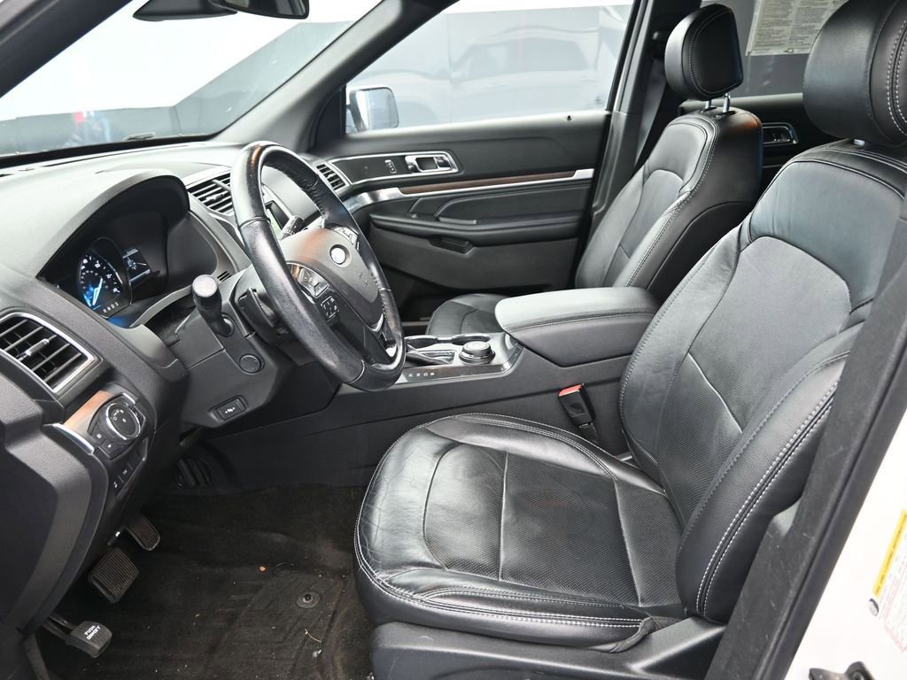 Used 2017 Ford Explorer Limited w/ Equipment Group 301A image 15