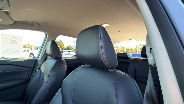 Used 2025 Nissan Rogue SL FWD image 22