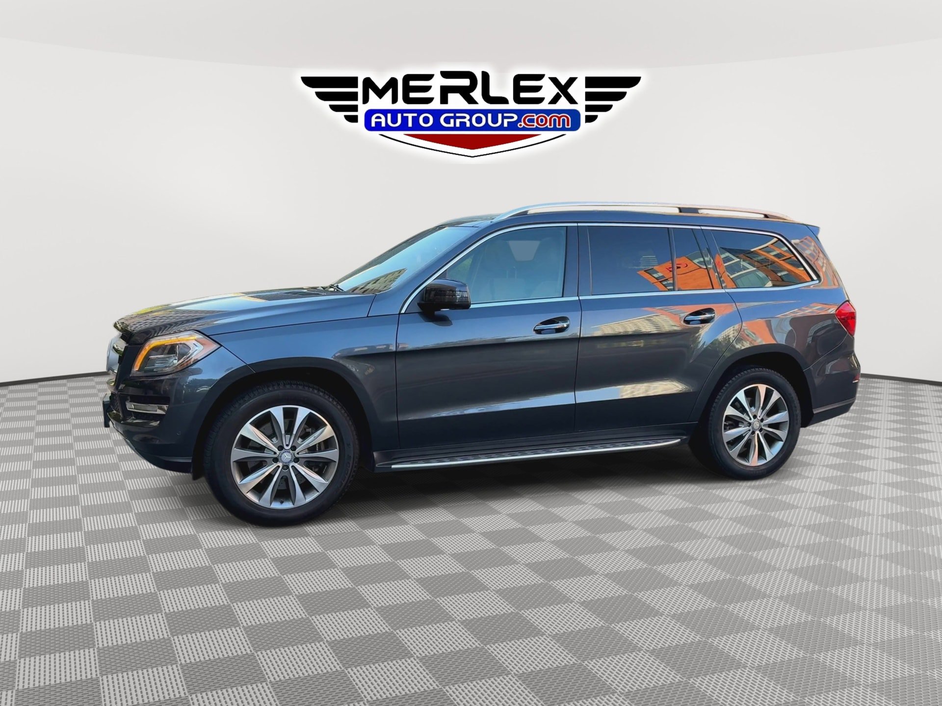 Used 2014 Mercedes-Benz GL 450 4MATIC image 4