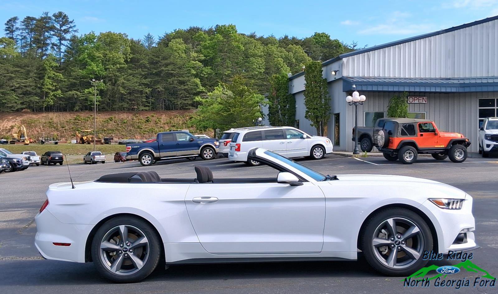 Used 2017 Ford Mustang Convertible w/ Equipment Group 051A RWD image 6