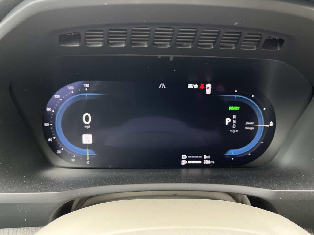 Used 2024 Volvo XC90 T8 Plus w/ Protection Package Premier image 28