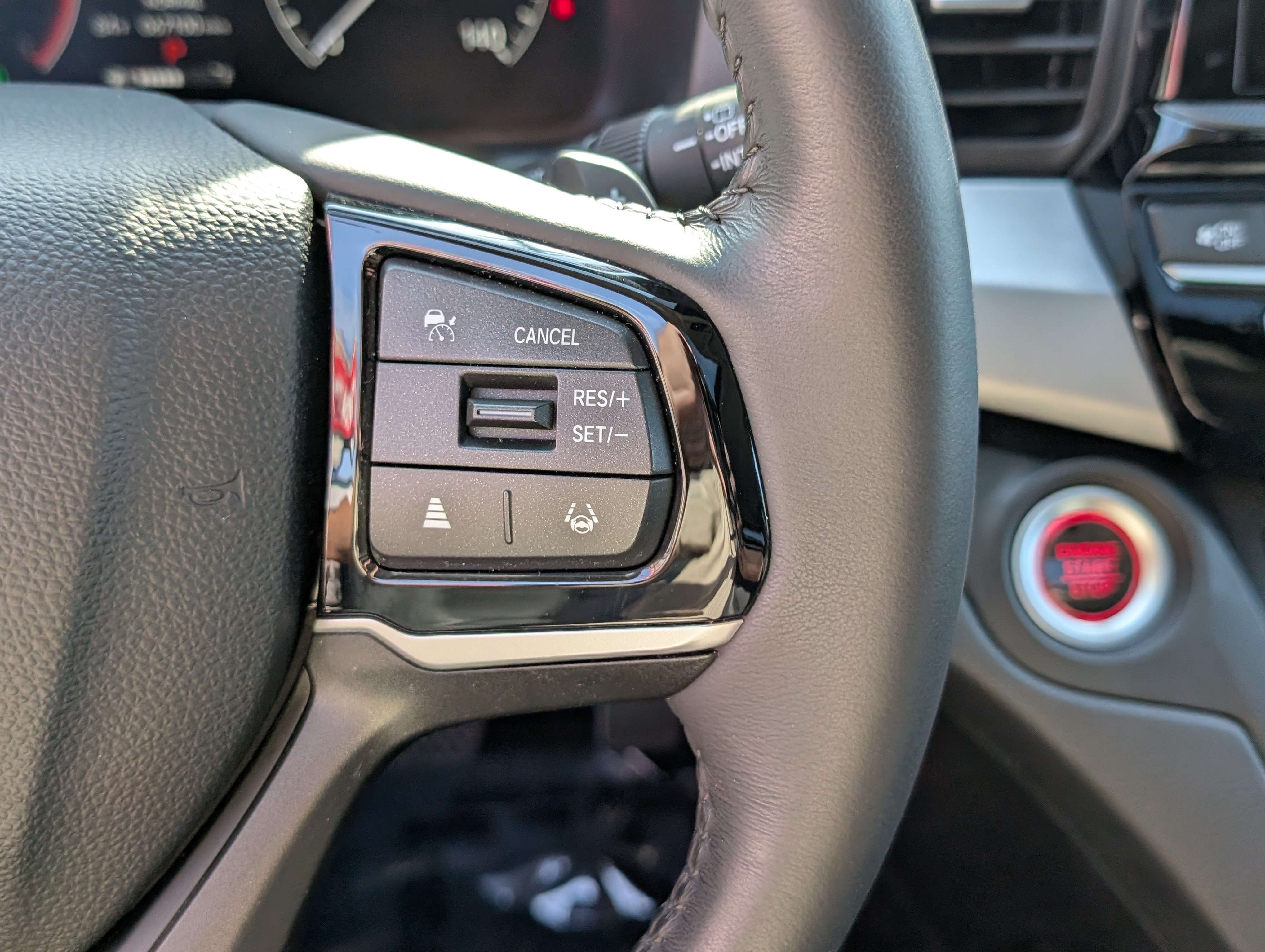 Used 2025 Honda Odyssey EX-L image 25