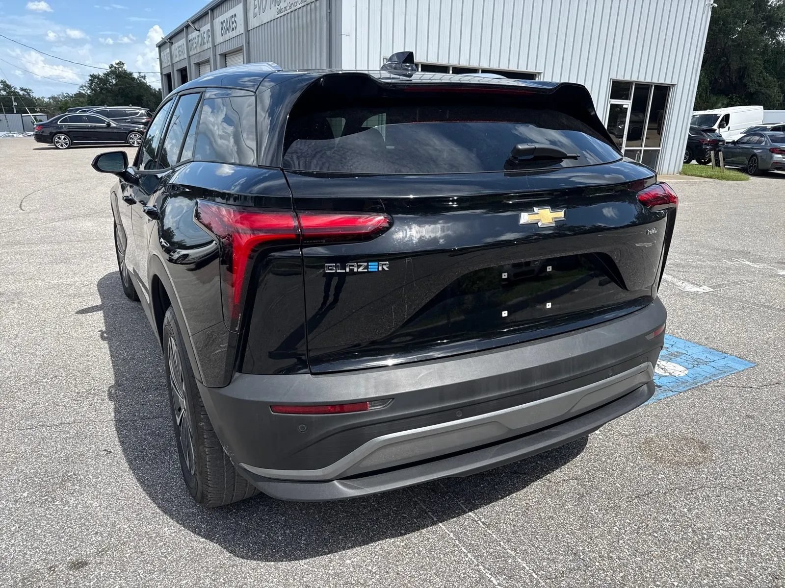 Used 2024 Chevrolet Blazer EV LT AWD/4WD image 10