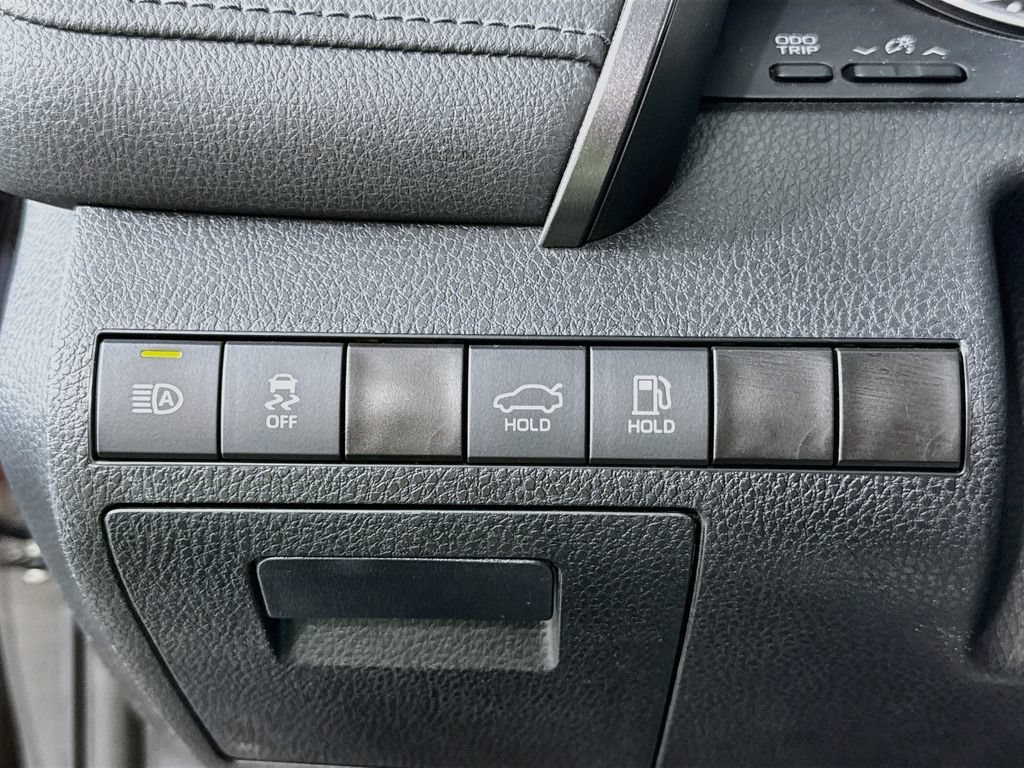 Used 2023 Toyota Camry LE FWD image 15