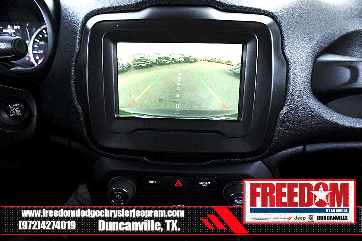Used 2020 Jeep Renegade Latitude FWD image 20