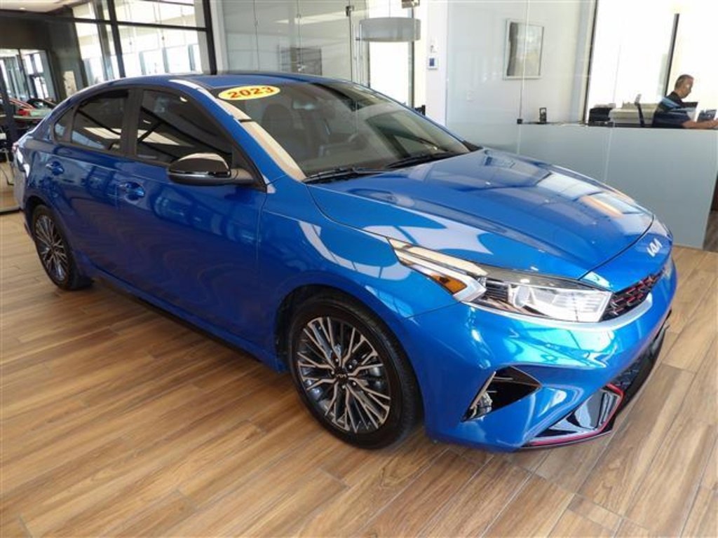 Used 2023 Kia Forte GT-Line w/ GT-Line Premium Package image 3