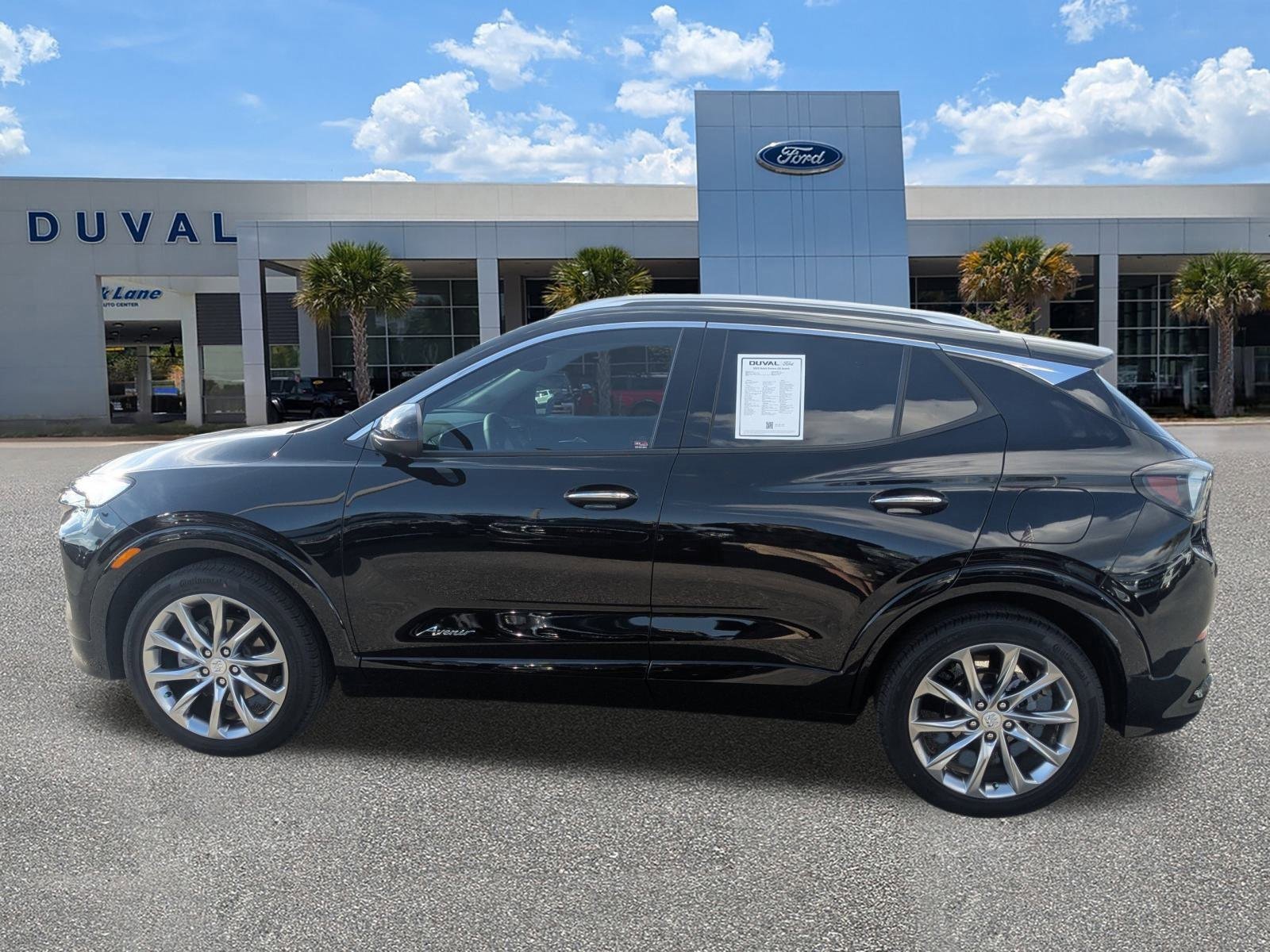 Used 2025 Buick Encore GX Avenir w/ Avenir Technology Package image 7