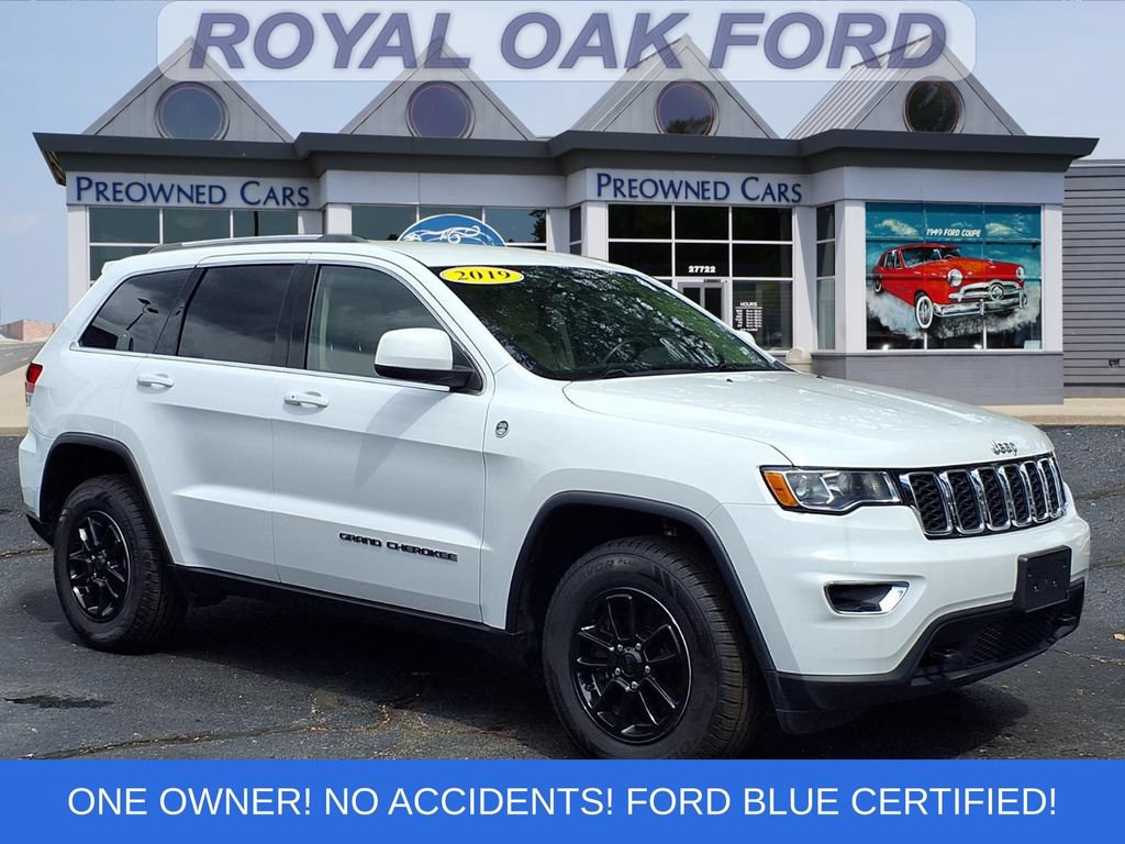 Used 2019 Jeep Grand Cherokee Laredo AWD/4WD image 1