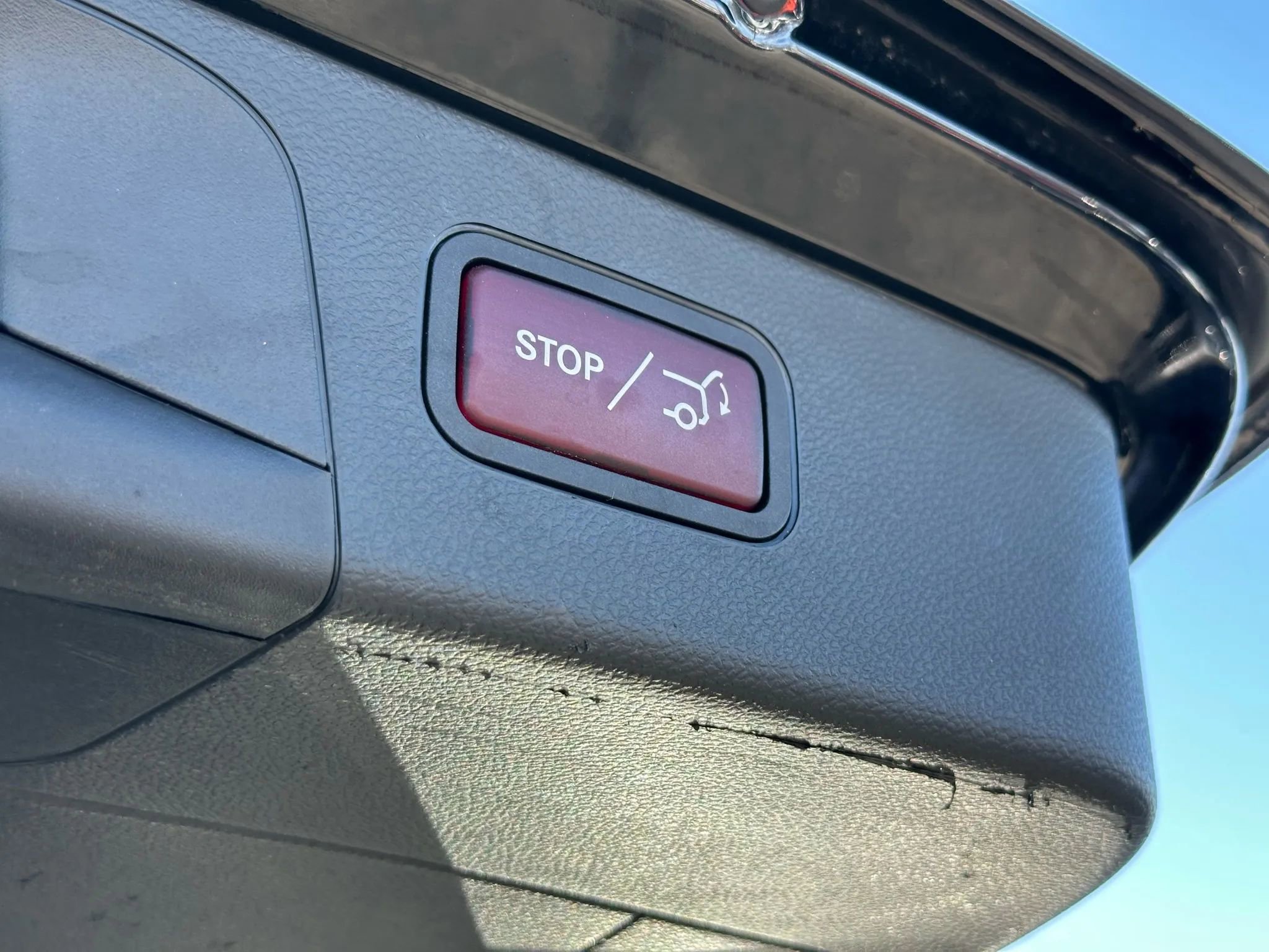 Used 2019 Mercedes-Benz GLC 300 4MATIC image 36