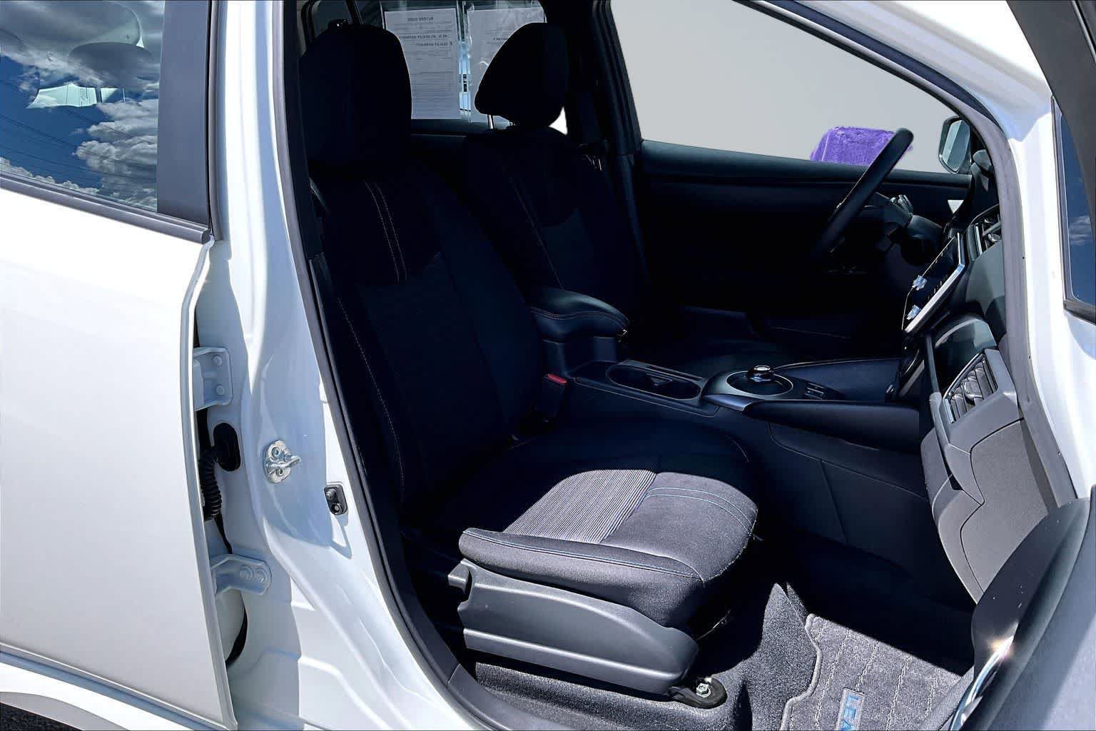 Used 2024 Nissan Leaf S FWD image 14