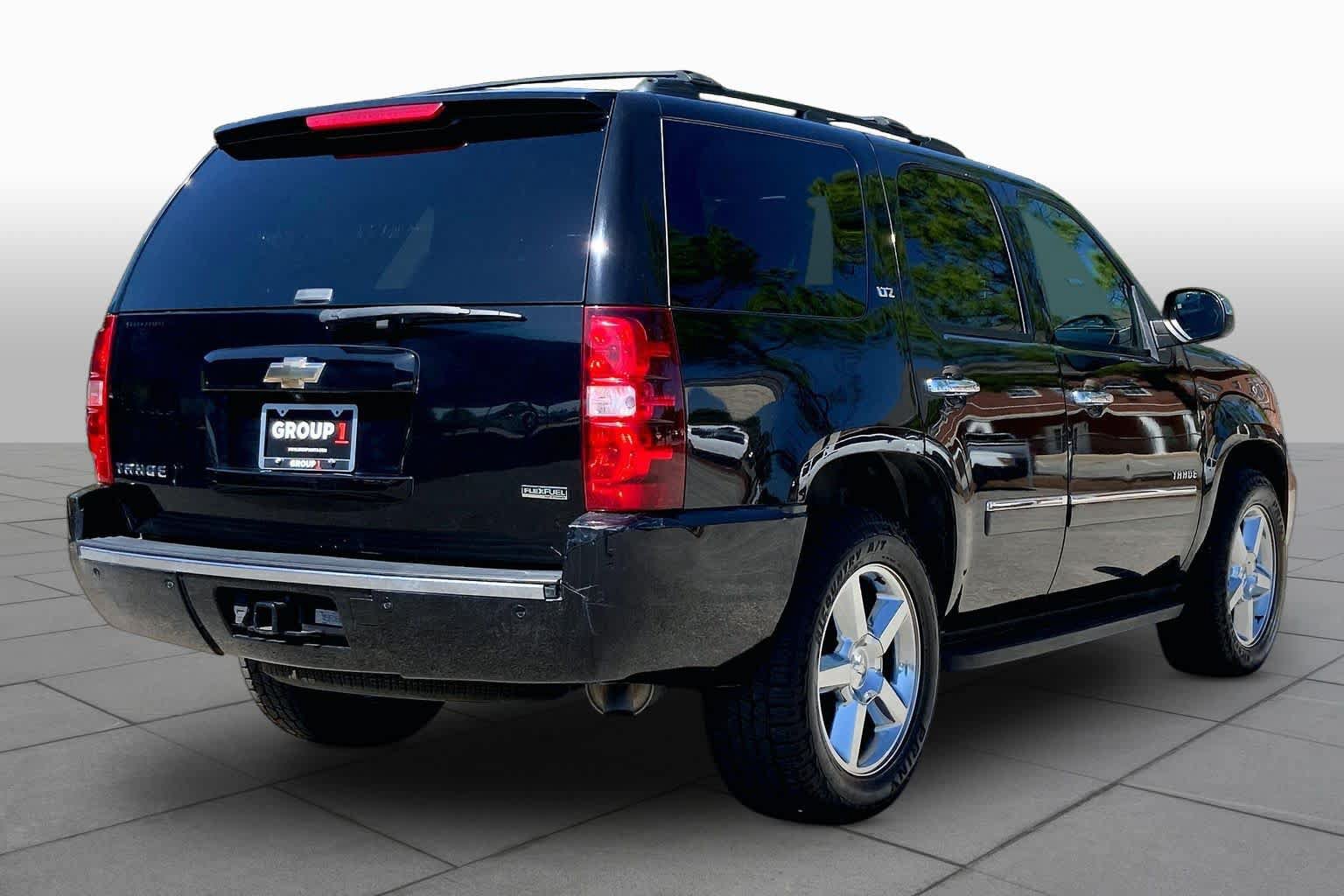 Used 2011 Chevrolet Tahoe LTZ AWD/4WD image 12