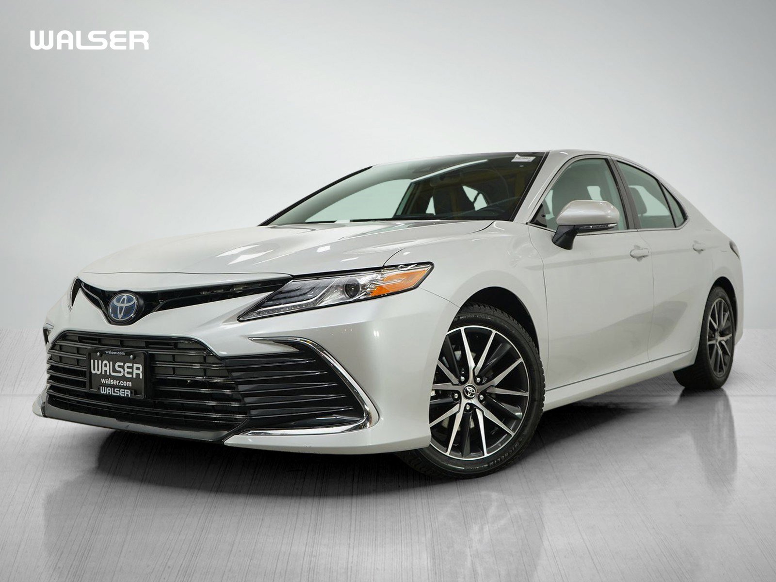 Used 2022 Toyota Camry XLE image 1