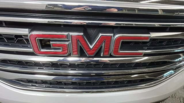 Used 2017 GMC Acadia SLE FWD image 9