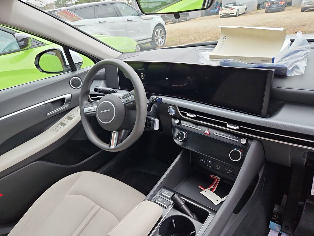 Used 2025 Hyundai Sonata SEL image 6