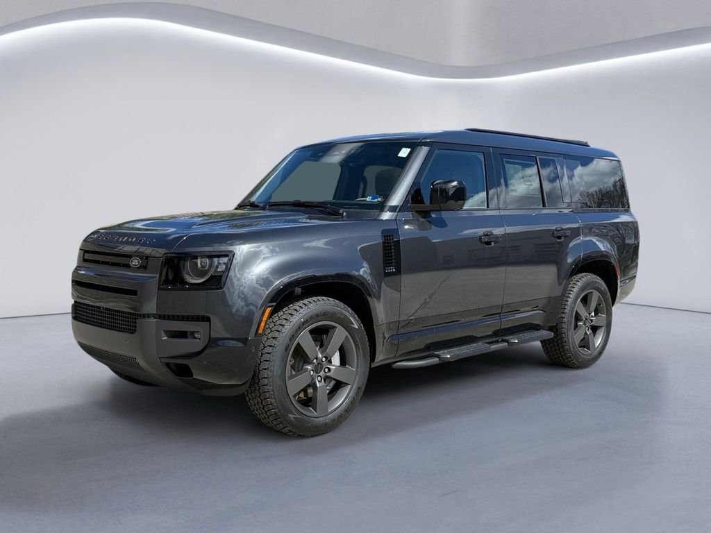 New 2026 Land Rover Defender 130 X-Dynamic SE image 2