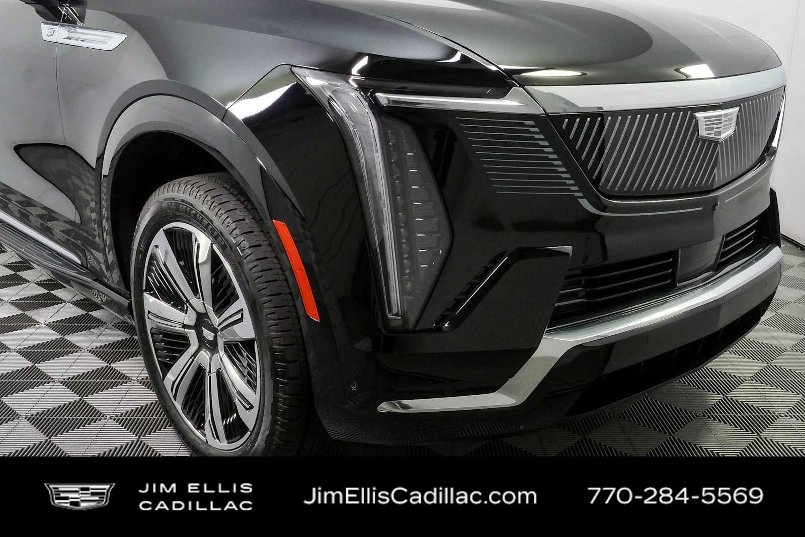 Used 2025 Cadillac Escalade IQ Luxury 2 w/ LPO, Premium Carpet Package AWD/4WD image 40