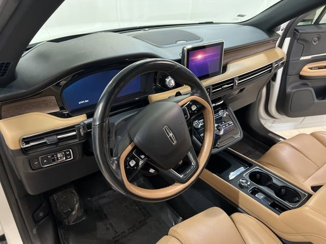 Used 2020 Lincoln Corsair Reserve w/ Equipment Group 202A image 10