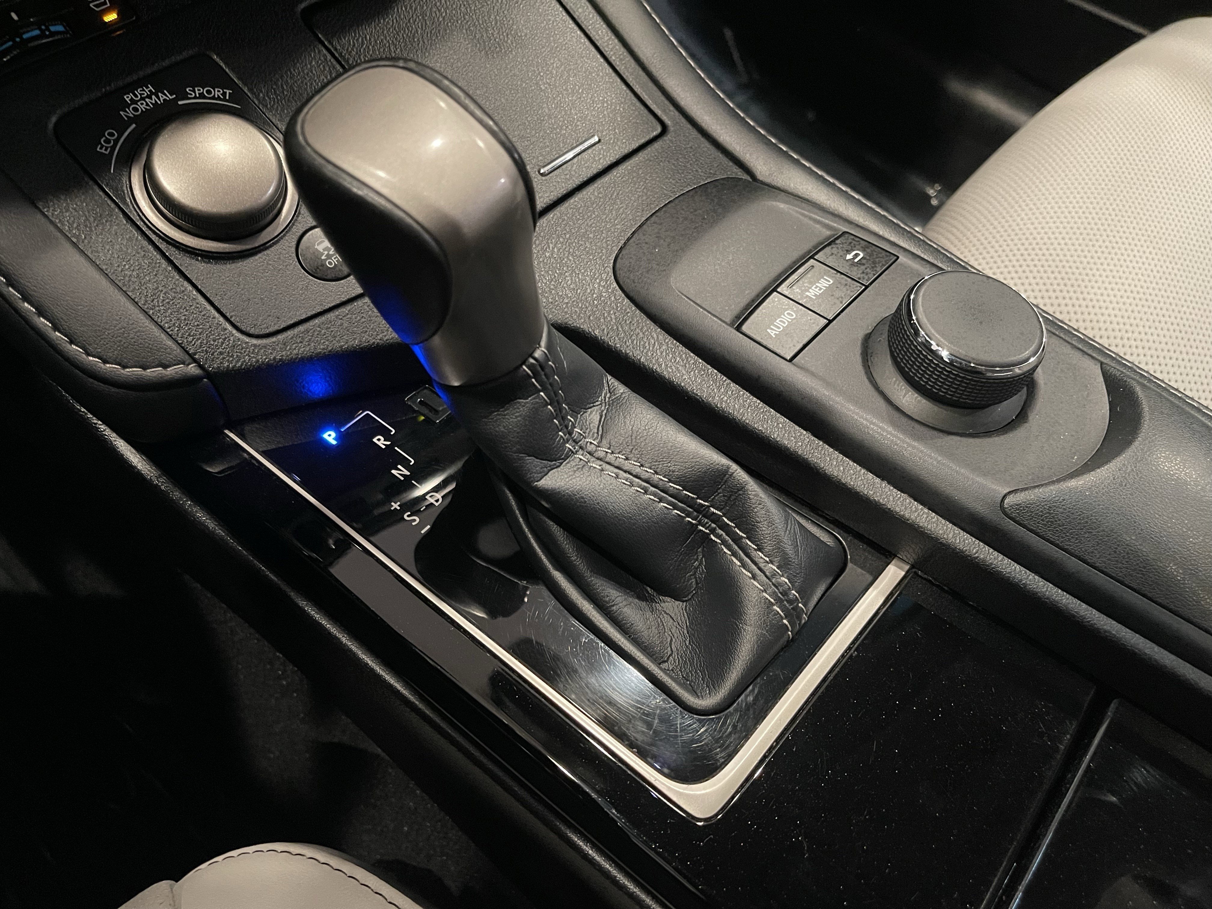 Used 2018 Lexus ES 350 w/ Premier Package FWD image 18