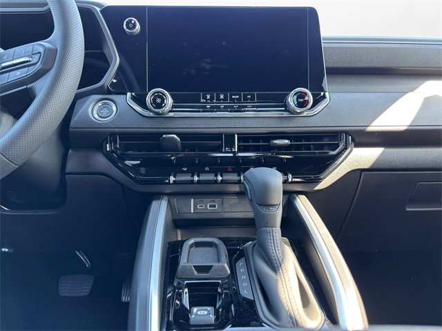 New 2026 Chevrolet Colorado W/T image 11